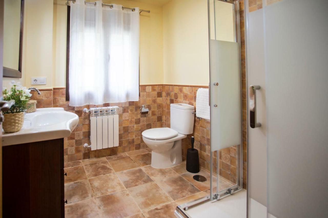 El Campo Mateo Apartamentos Cangas de Onis Bagian luar foto